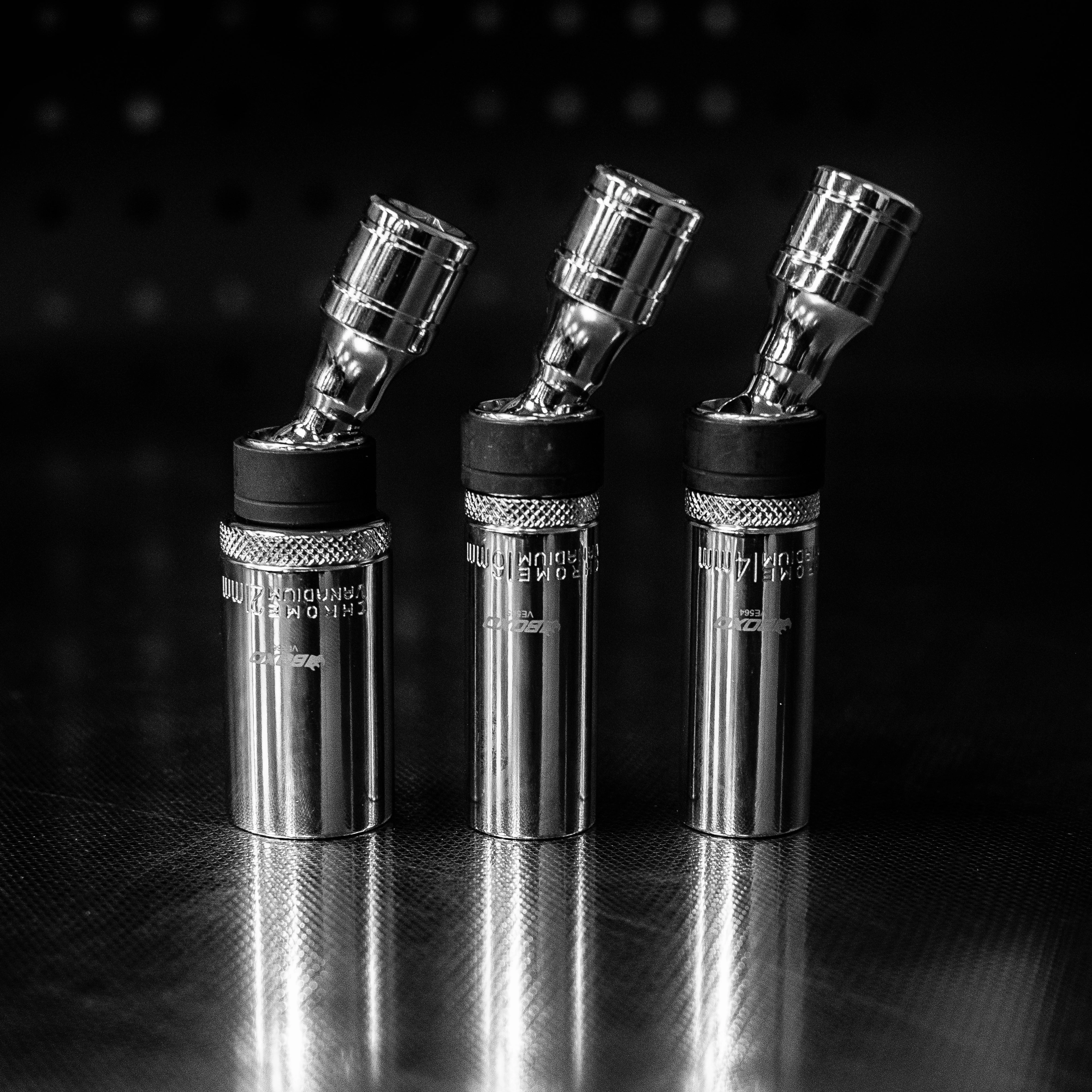 BOXO 6Pc 3/8" 12Pt Thin Wall & Magnetic Swivel Spark Plug Set