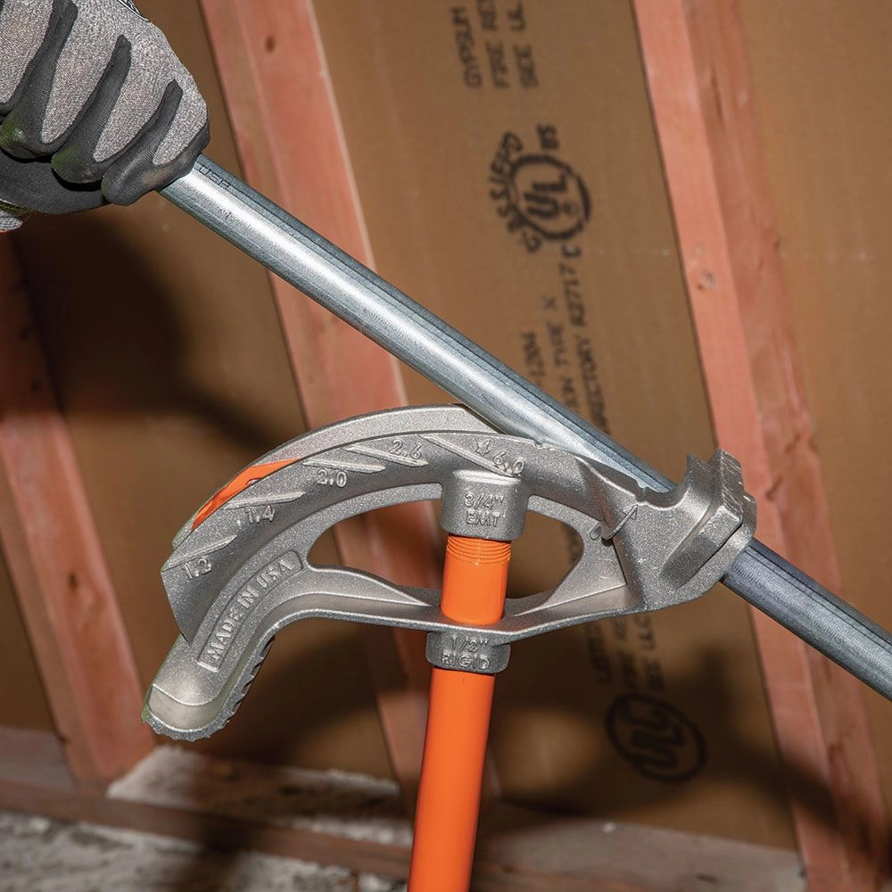 Klein Tools 51605 Conduit Bender 1-Inch EMT with Angle Setter Technology, Wide Foot Pedal and Benchmark Symbols