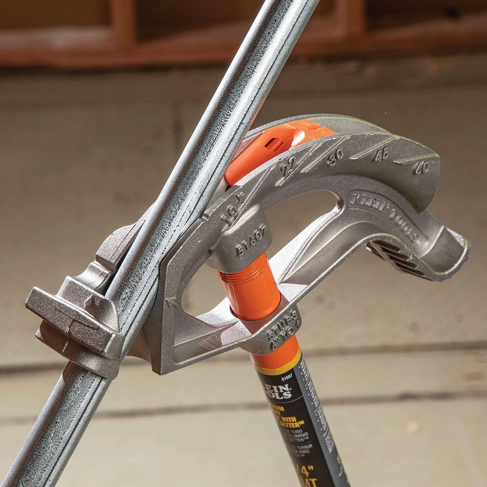 Klein Tools 51605 Conduit Bender 1-Inch EMT with Angle Setter Technology, Wide Foot Pedal and Benchmark Symbols
