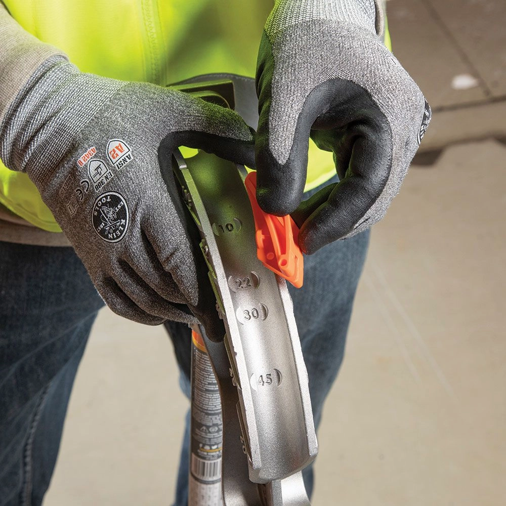 Klein Tools 51605 Conduit Bender 1-Inch EMT with Angle Setter Technology, Wide Foot Pedal and Benchmark Symbols