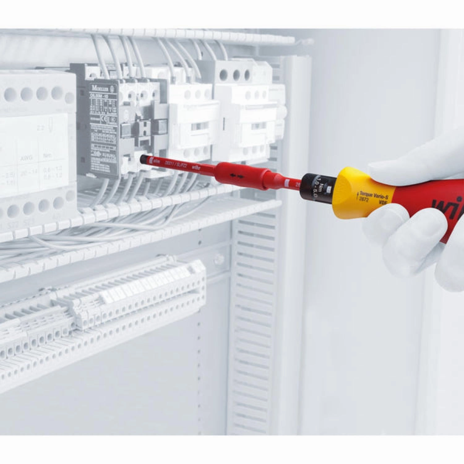 Wiha Tools 28792 Insulated Torque Screwdriver Set, 16 Piece